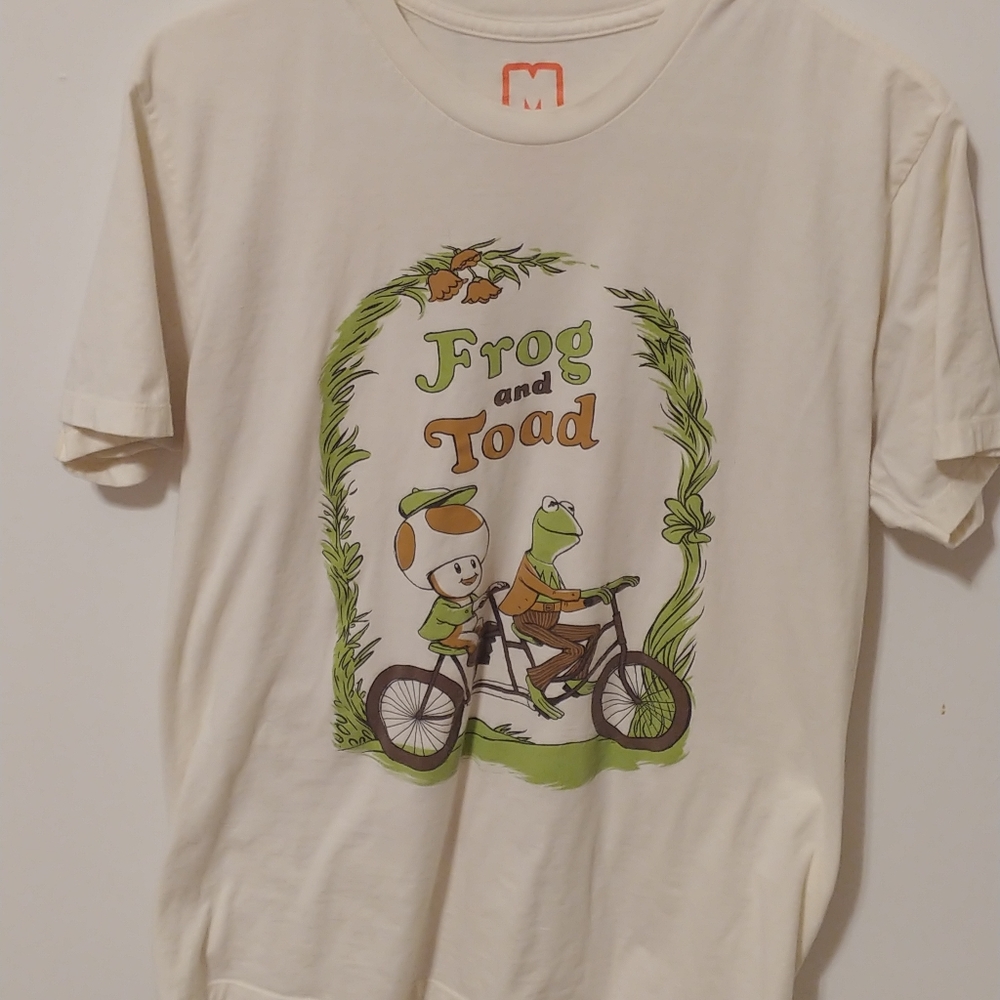 Frog and Toad (Kermit the Frog and Toad from Nintendo) Men's Size Medium T-shirt